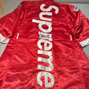 Supreme/Everlast brand boxing robe.